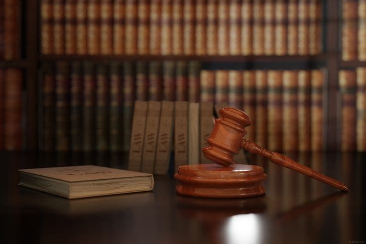 Ketika Hukum Nasional Beradu dengan Arus Global: Sebuah Transformasi yang Tak Terelakkan