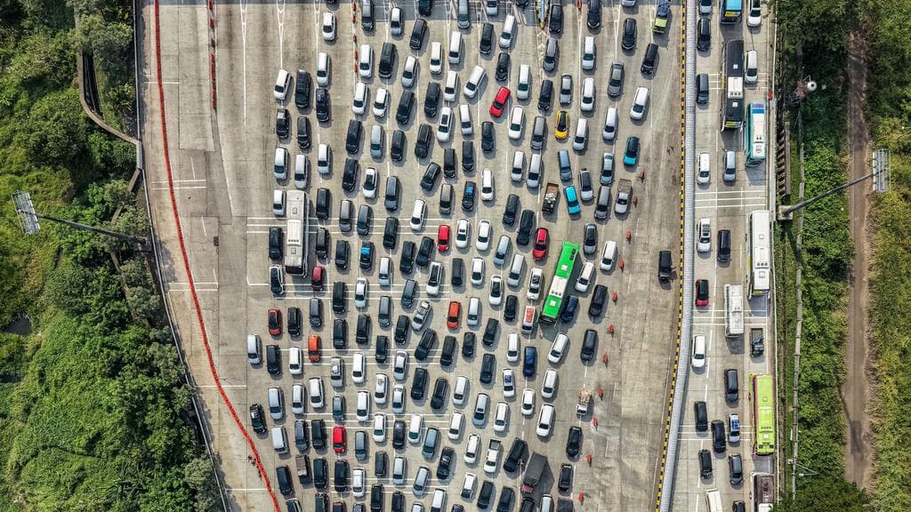 Menyelami Gelombang Mudik Semarang: Dari Data Harian Menuju Puncak 68 Ribu Kendaraan